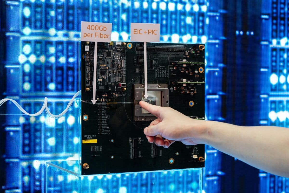 Indian IT Sector Faces Fresh Headwinds as AI Uncertainty Persists