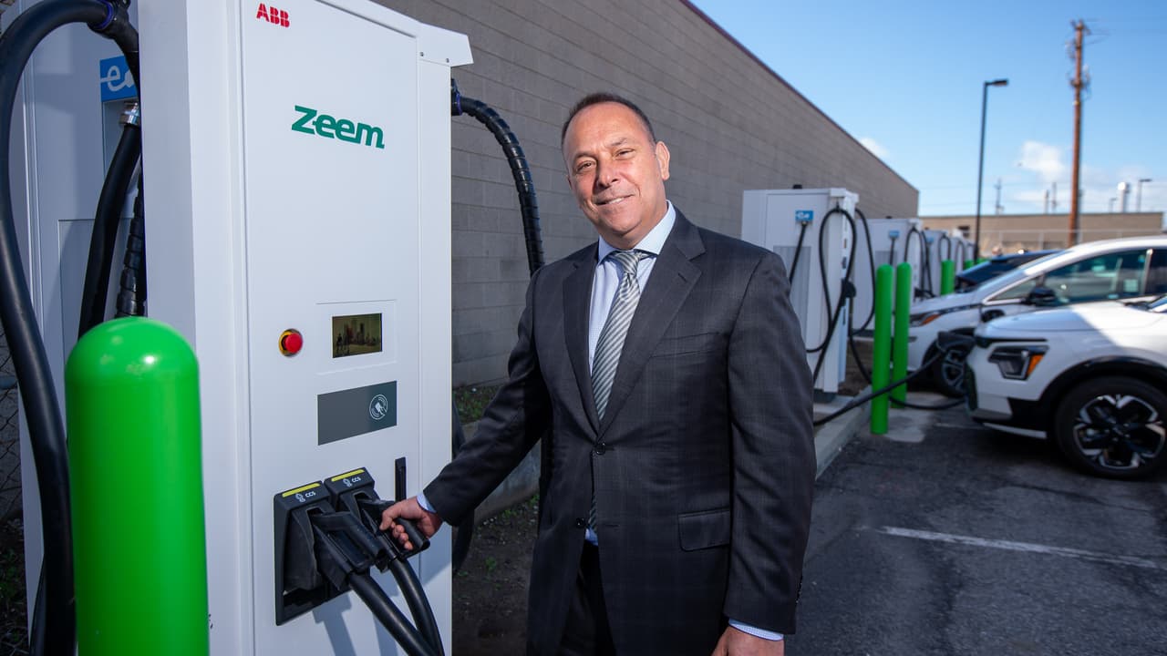Heavy-Duty EV Infrastructure Shifts as Regulations Change
